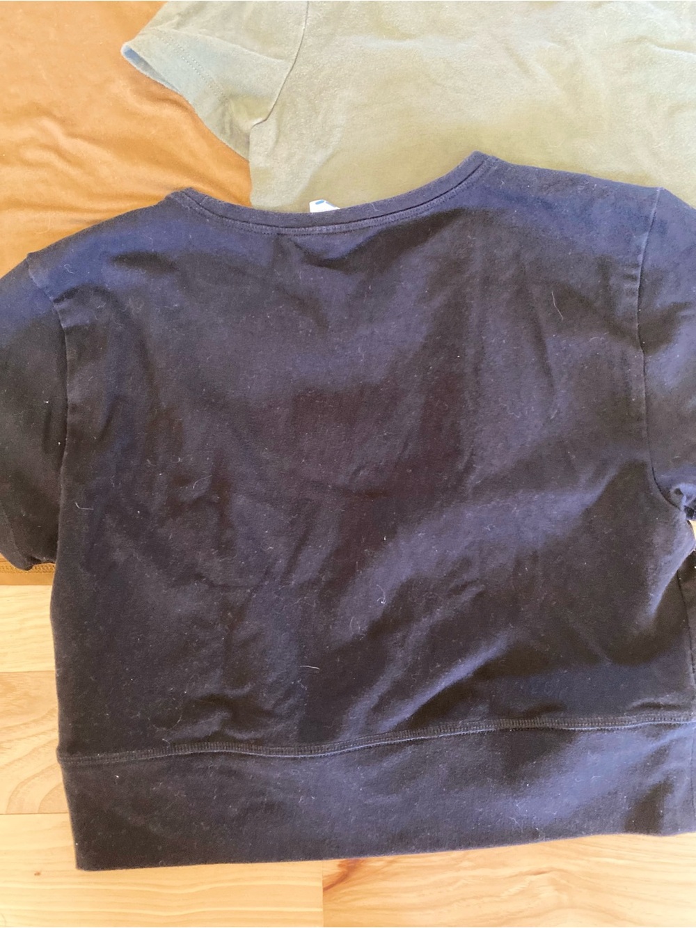 Cropped T-Shirts Lot of 3 Shirts Medium Cropped Tees Wild Fable Powerchill - Picture 4 of 10